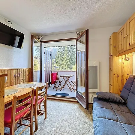 Des Montagnes By Interhome