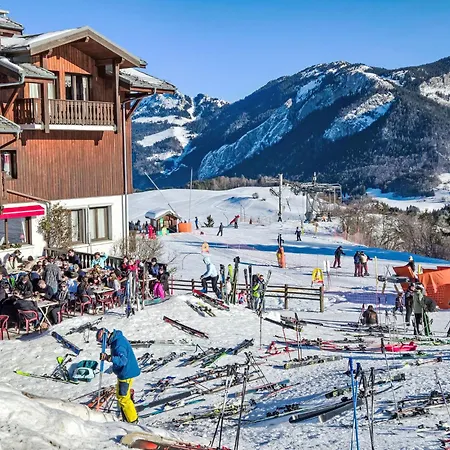 Des Montagnes By Interhome