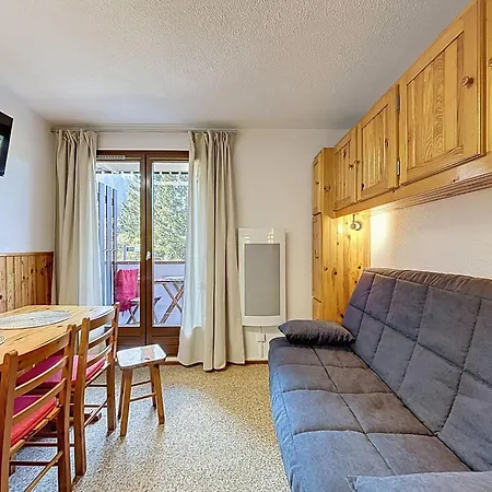 Des Montagnes By Interhome Apartmán *