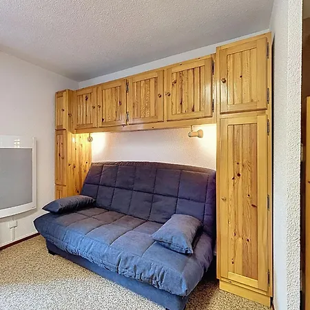 Des Montagnes By Interhome Apartmán